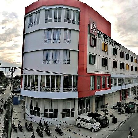 Grand Indobaru Hotel Selatpanjang Exteriér fotografie
